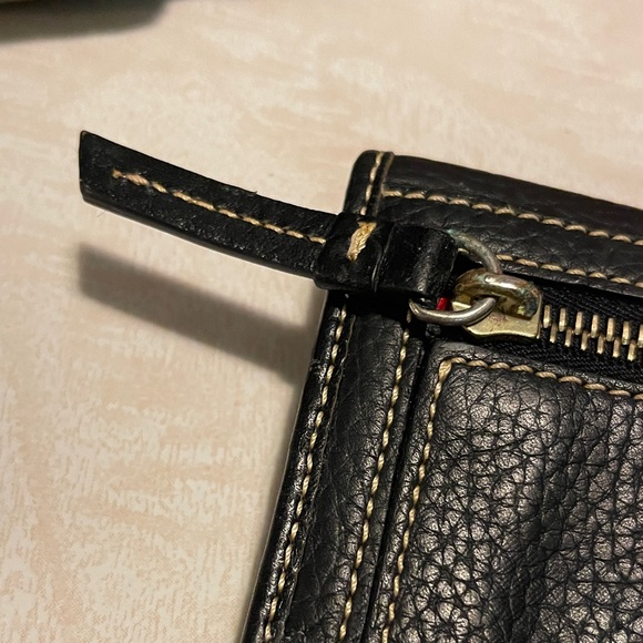 Dooney & Bourke Black Pebbled Leather Continental Wallet Clutch - Picture 5 of 12